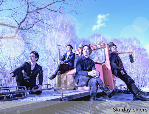Ski.day.skiers