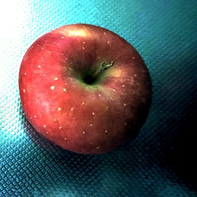 Music for solitary apple