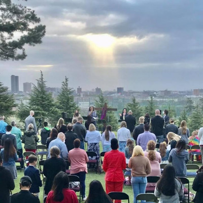 I'm Going To The Altar (feat. SHA Gospel Service)