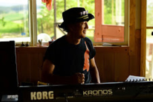 KAZUHIRO SUZUKI