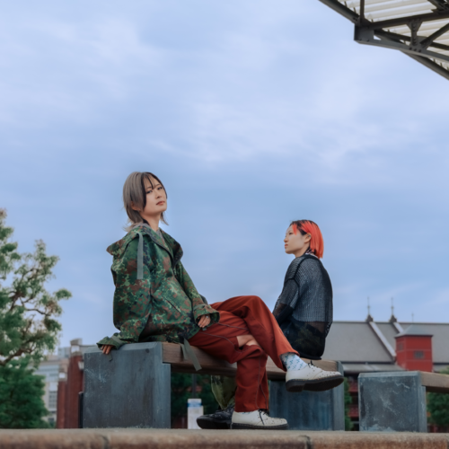 MOMOIRO DOROTHY