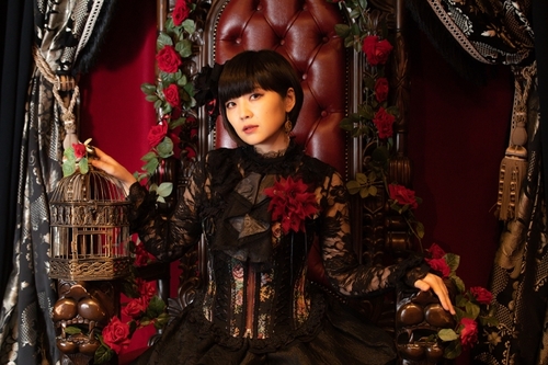 Mika Kobayashi