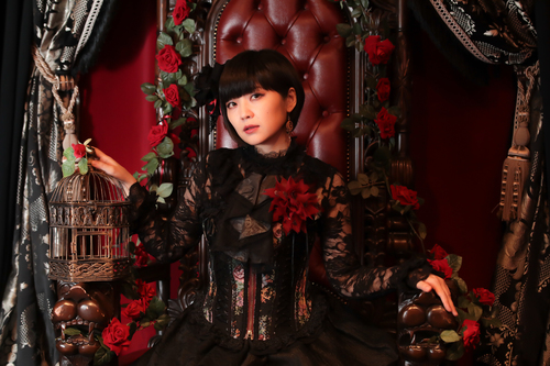 Mika Kobayashi