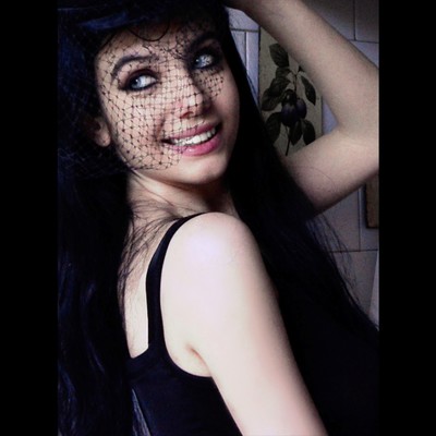 Milano (feat. Sanbika)