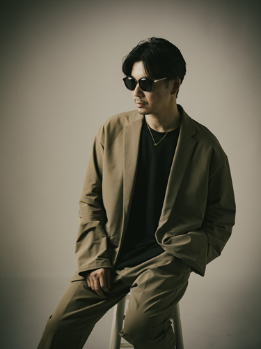 TSUYOSHI