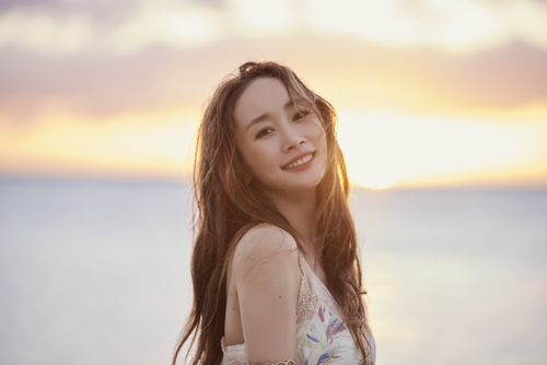 NICOLE