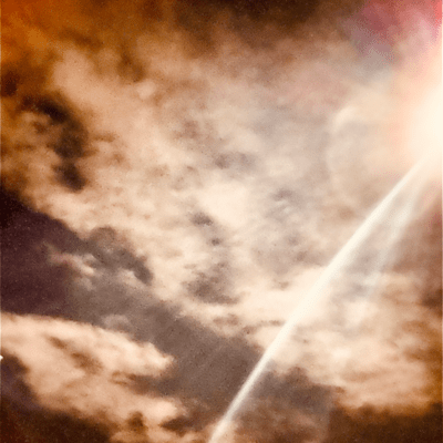 Shooting star on the hot night A cool summer night breeze