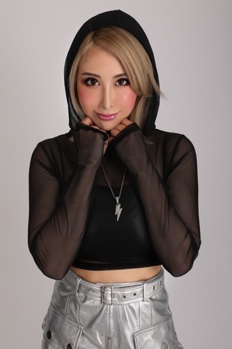 DJ TIARA