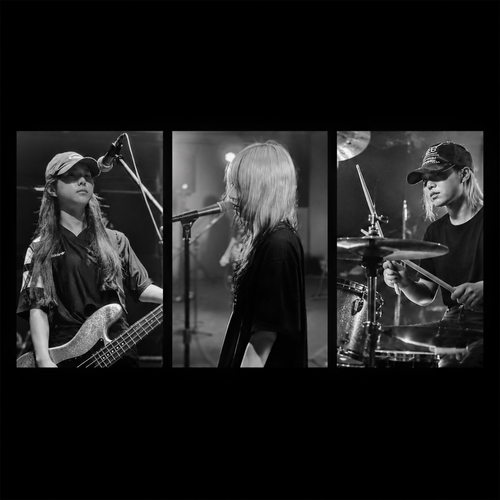 GiRLS BE BAND