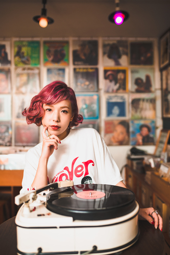 FRANKIE PARIS