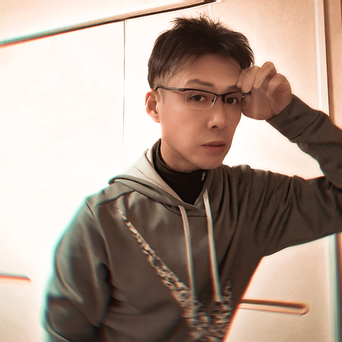 Yu Katsuragi