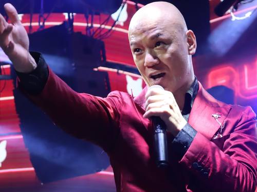 Yoshihito Kamogashira