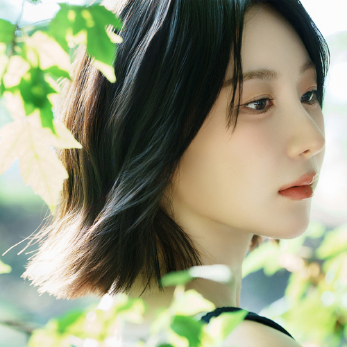 LEE CHAEYEON