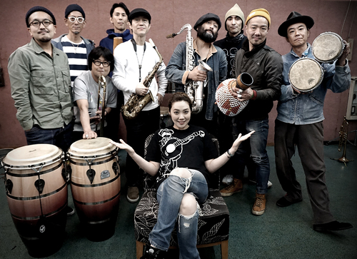 Aya Nakano y CENTRAL