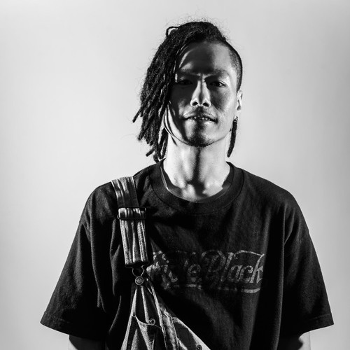 DJ TOSHIKAZ
