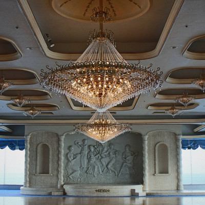 Go up on stage / sweet spot