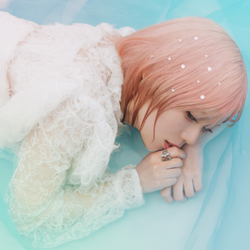 yuna.