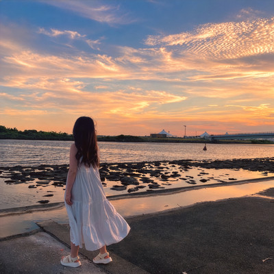 Seaside in Midsummer