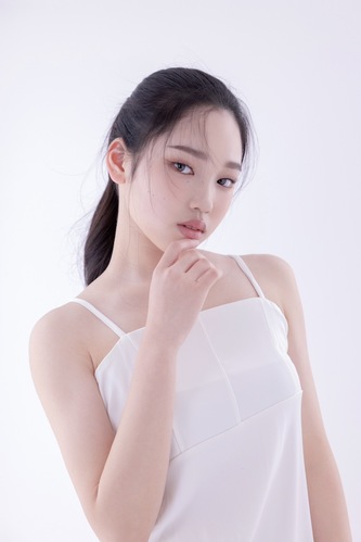 SUWA SAKURA