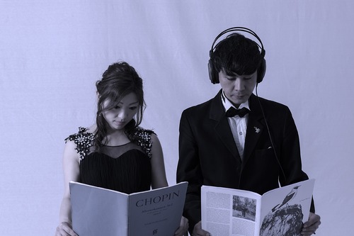 Piano with Headphone