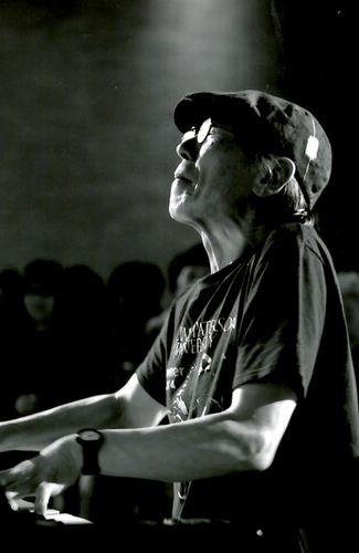 Yasuhiro Kono