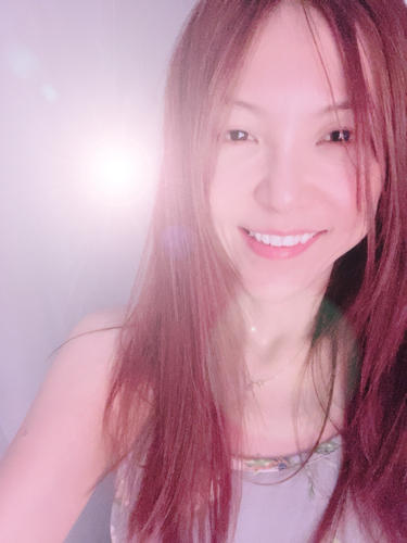 Emi Hinouchi