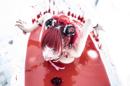 Pikarin Shiina