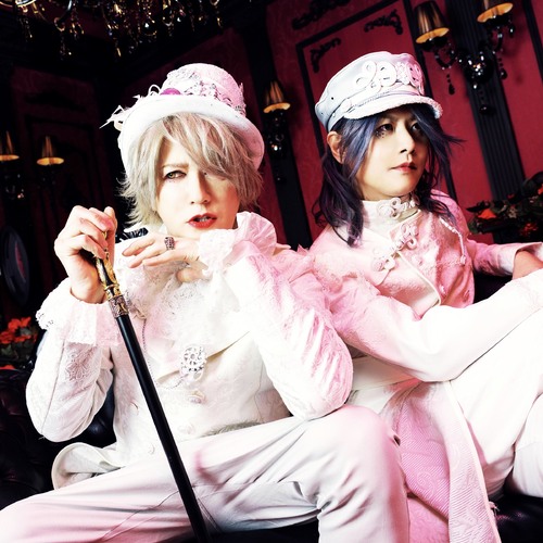 ALICE IN MENSWEAR